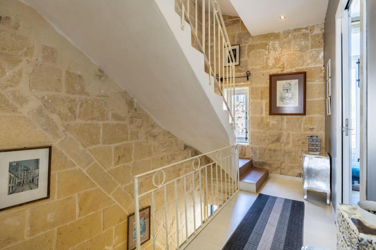 Valletta Bastions Seafront House Exterior photo